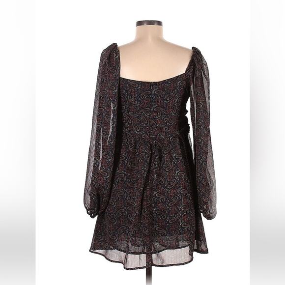 O.P.T. One Pretty Thing paisley chiffon dress, size med NWT - Picture 2 of 10